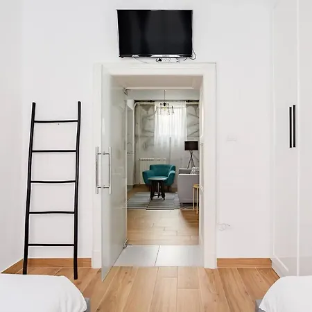 Hostgost Selected - Molerova 9 アパート